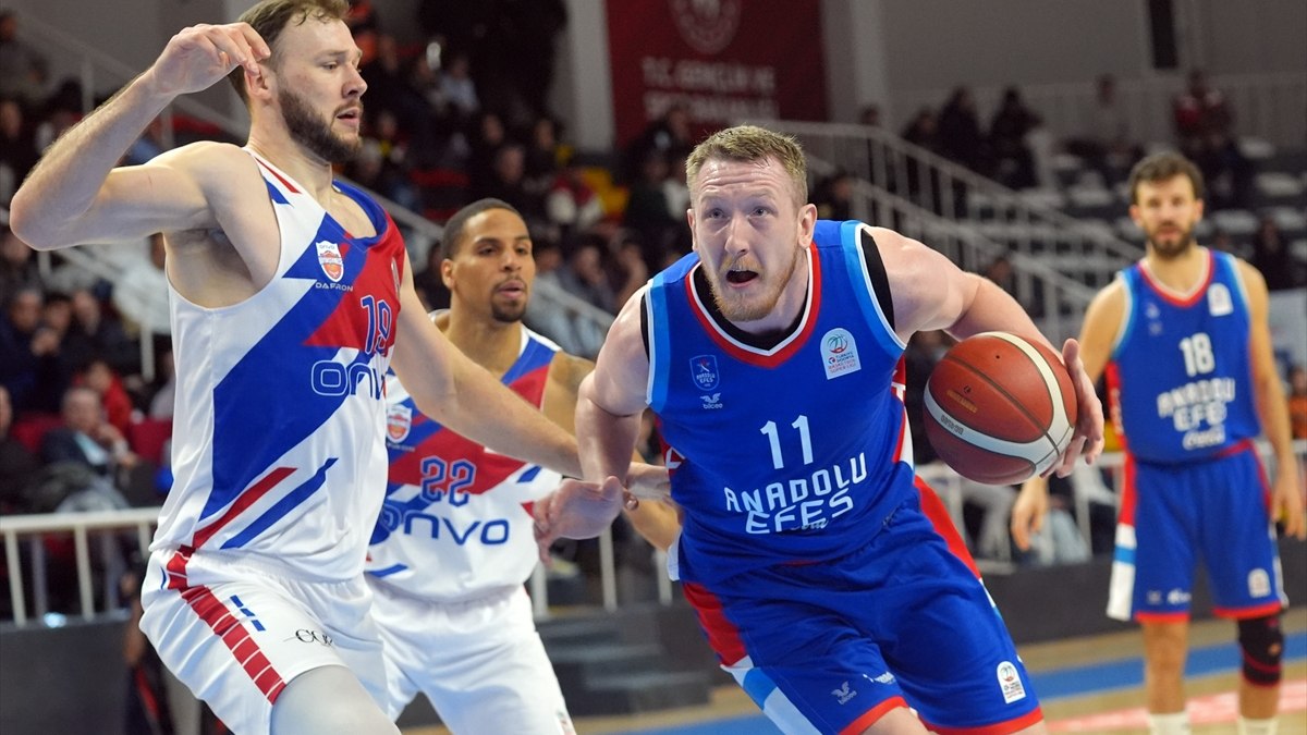 Anadolu Efes, Büyükçekmece Basketbol’a yenildi