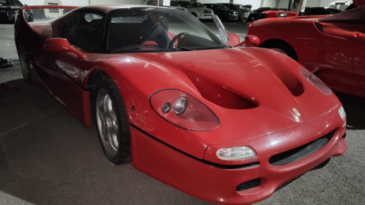 Esad Ailesi’nin milyonlarca dolarlık lüks araçları