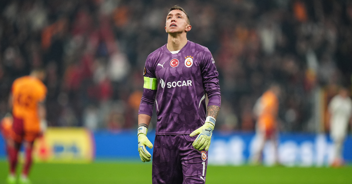 Taraftarlardan Fernando Muslera’ya tepki